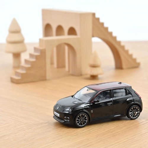 Macheta auto, Renault 5 E-Tech 100% Electric 2025 Diamond Black/Red Decoration 1:43