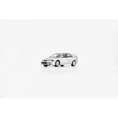 Mitsubishi Lancer EVO V/VI, Silver (RHD) - Limited Edition 1200 pcs. 1:64