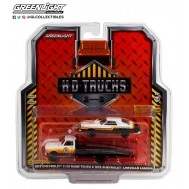 Macheta auto, H.D. Trucks Series 23 - 1972 Chevy C-30 Ramp Truck with 1976 Chevrolet Chevelle Laguna - Armor All Solid Pack 1:64