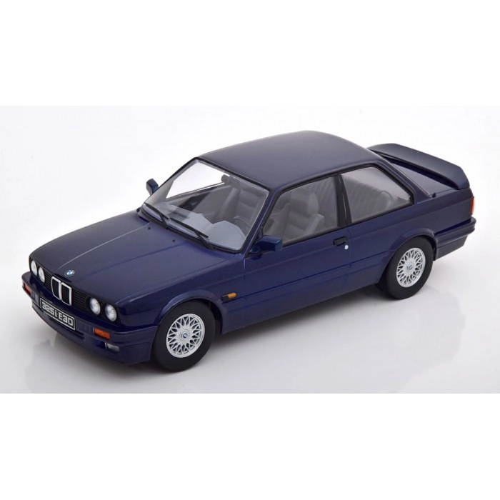 BMW 325i (E30) M-Paket 2 Dark Blue Metallic 1988 1:18 BMW 325i (E30) M-Paket 2 Dark Blue Metallic 1988 1:18