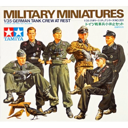 1:35 German Tank Crew at Rest 1:35