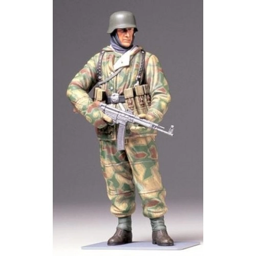 1:16 German WWII Infantryman 1:16